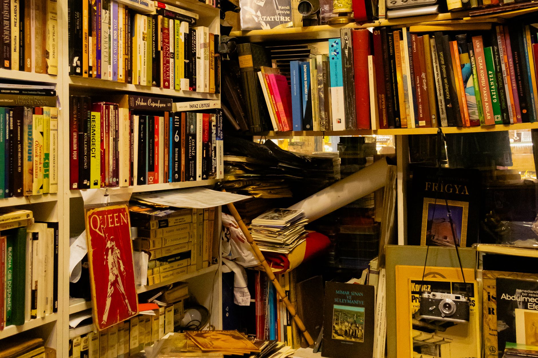 古本屋の本棚