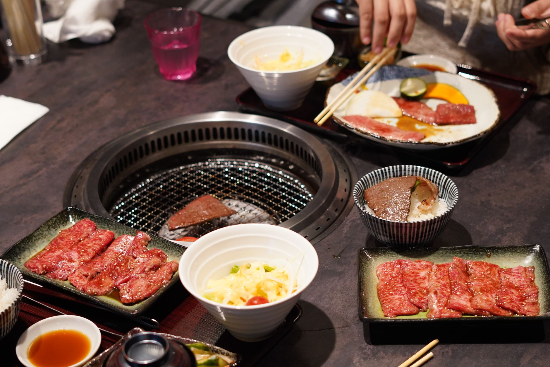 牛丼店の食事のイメージ