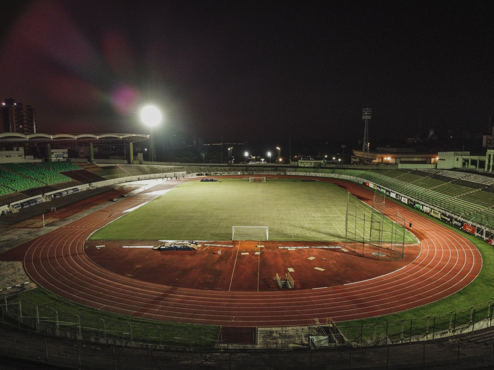 陸上競技場を兼ねたスタジアムのイメージ