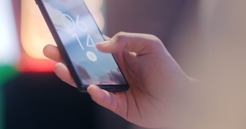 スマホで認証する