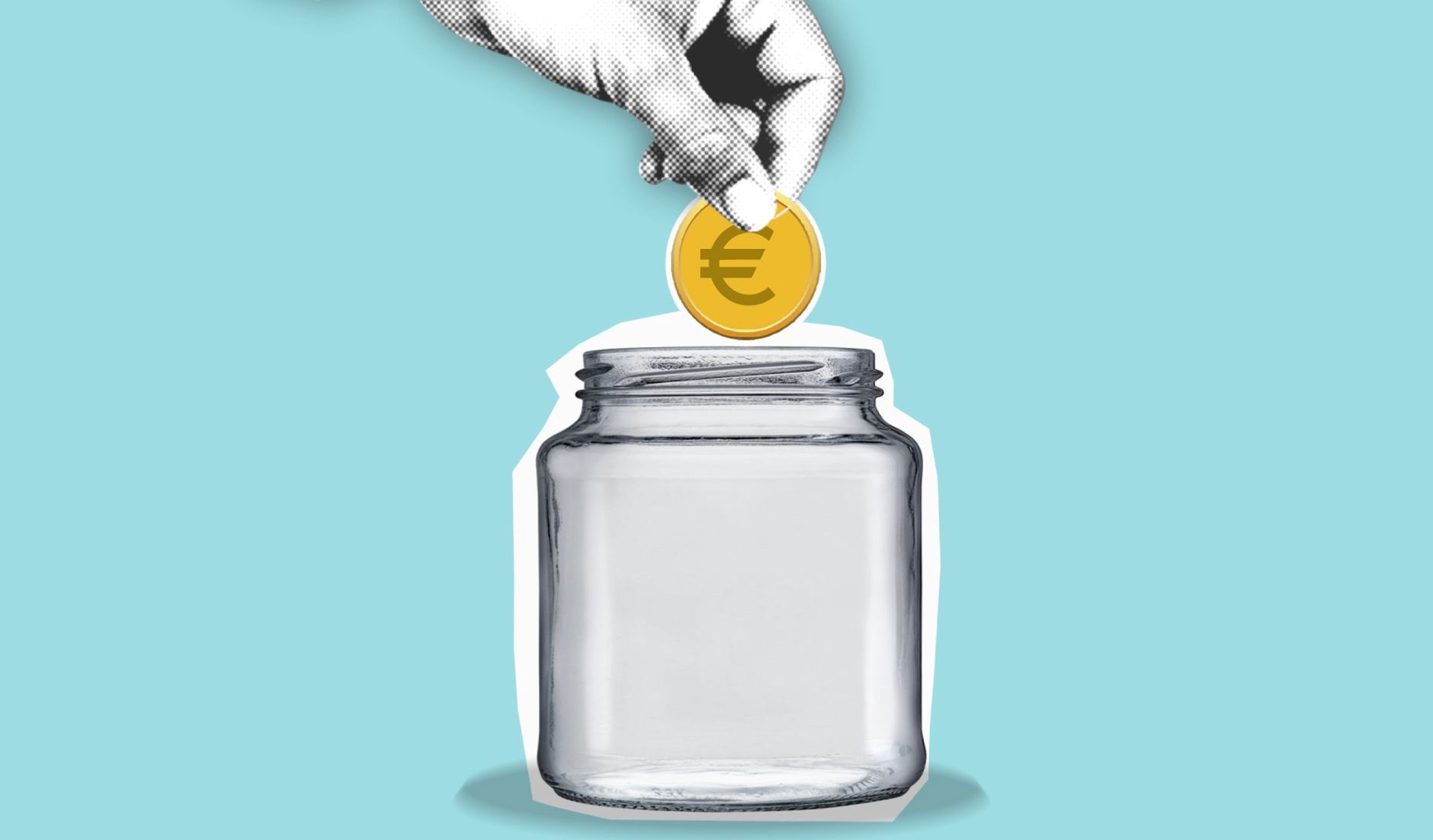 硬貨が貯まった貯金瓶
